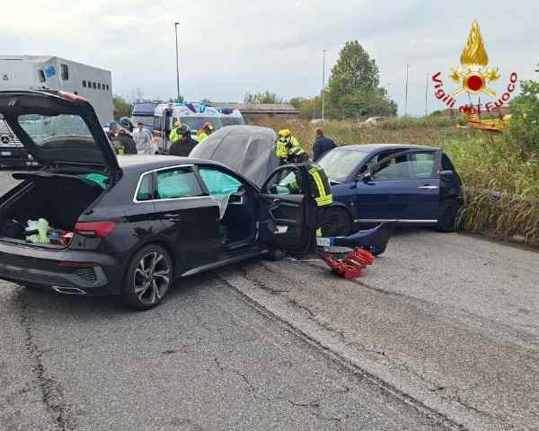 CRONACA - Incidente stradale nel Bresciano, coinvolto anche un bambino di 5 anni