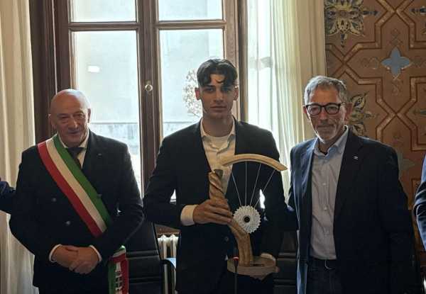 SPORT - Ciclismo, Magagnotti argento mondiale su pista