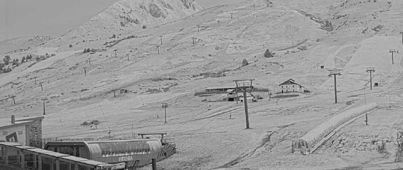 ATTUALITÀ - Passo Tonale imbiancato, neve al Gavia e Stelvio
