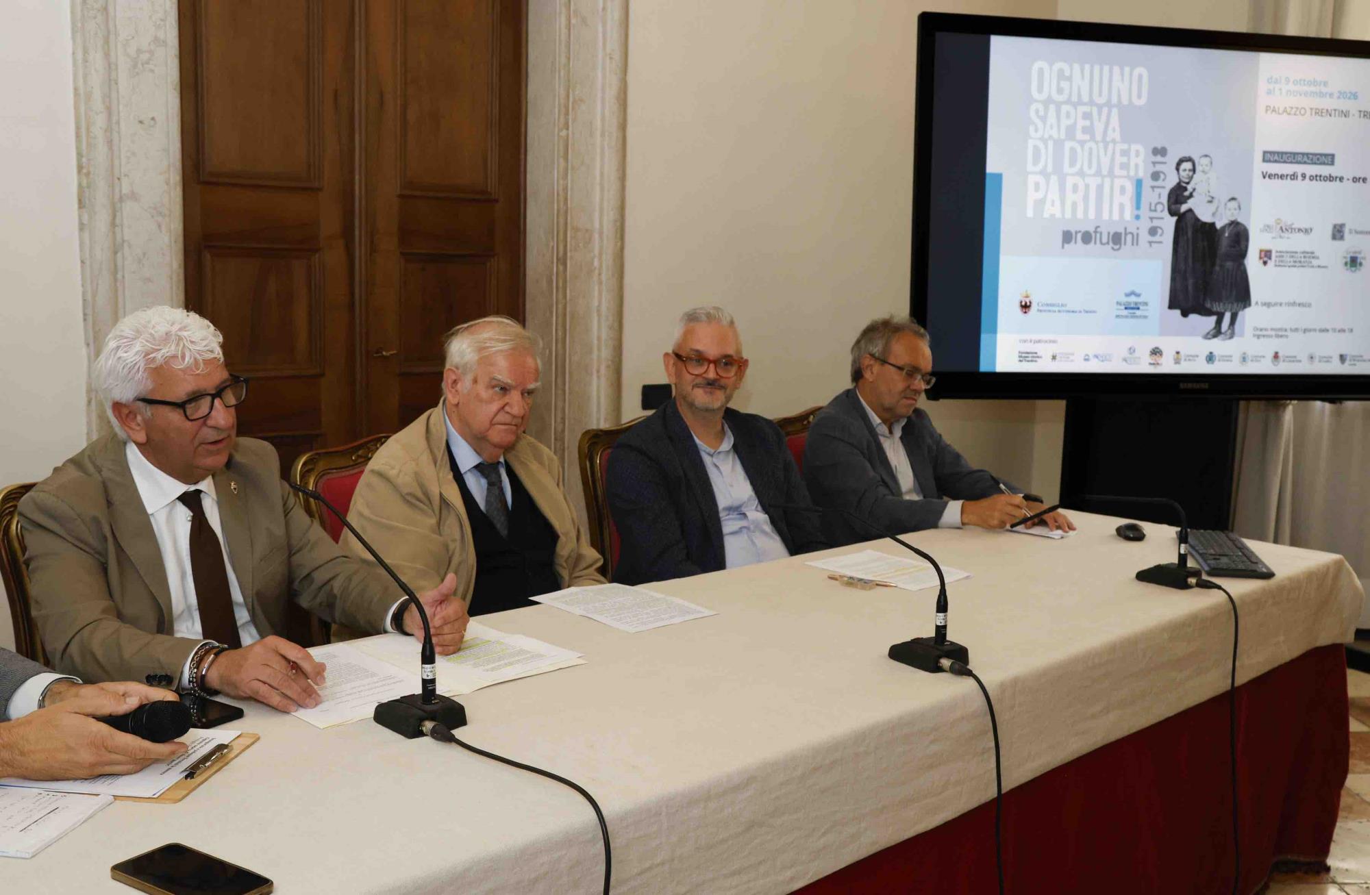 CULTURA - Inaugurata a palazzo Trentini la mostra "Ognuno sapeva di dover partir! - Profughi 1915-1918"