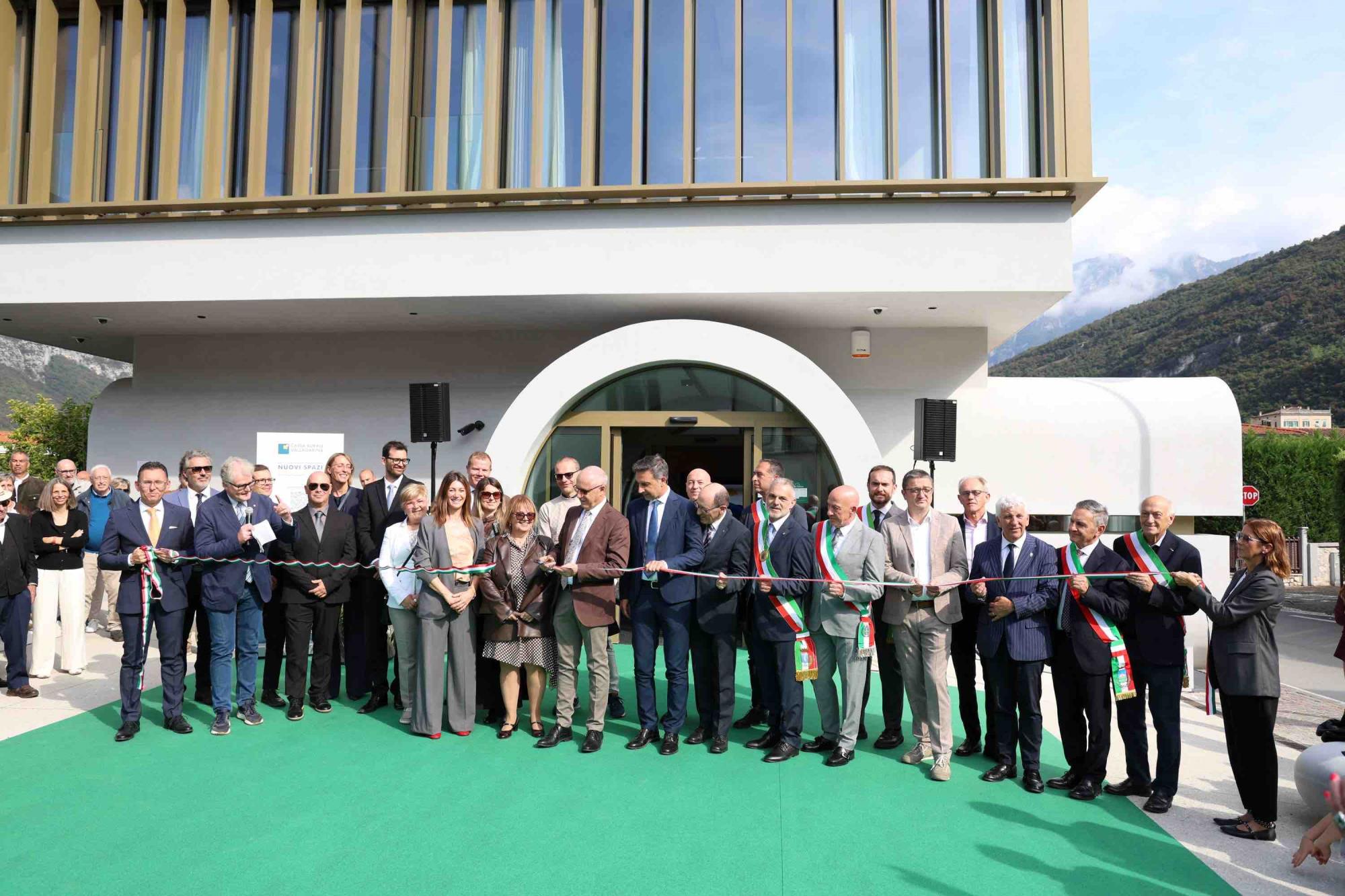 TRENTINO - Ala: inaugurata la sede di Cassa Rurale Vallagarina
