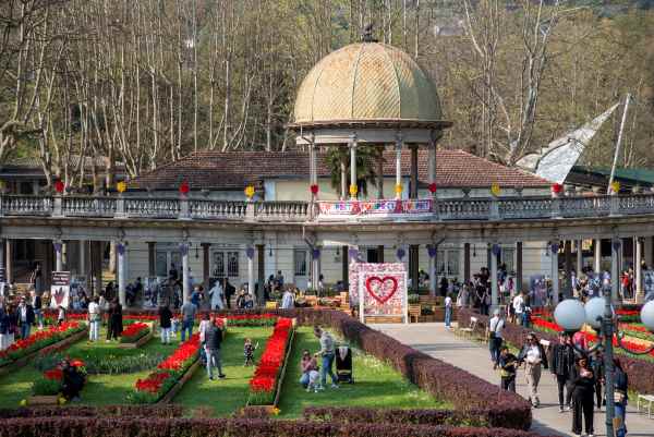 ATTUALITÀ - Parco delle Terme di Boario: 300 eventi e 63.000 presenze