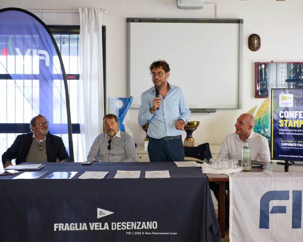 VELA - Desenzano torna capitale della vela: Team Race U17 e inverno d'altura